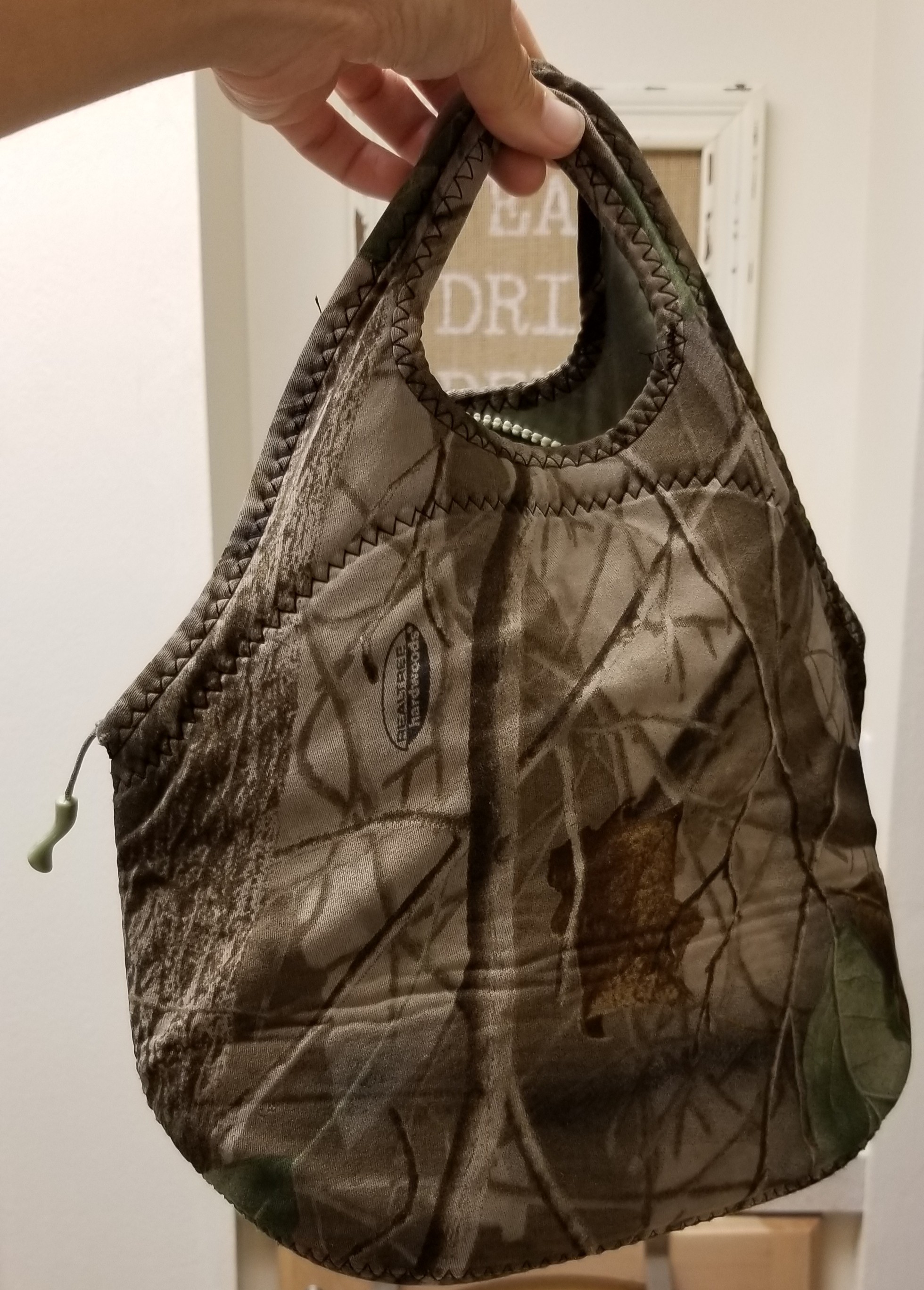 Camouflage neoprene lunch bag 