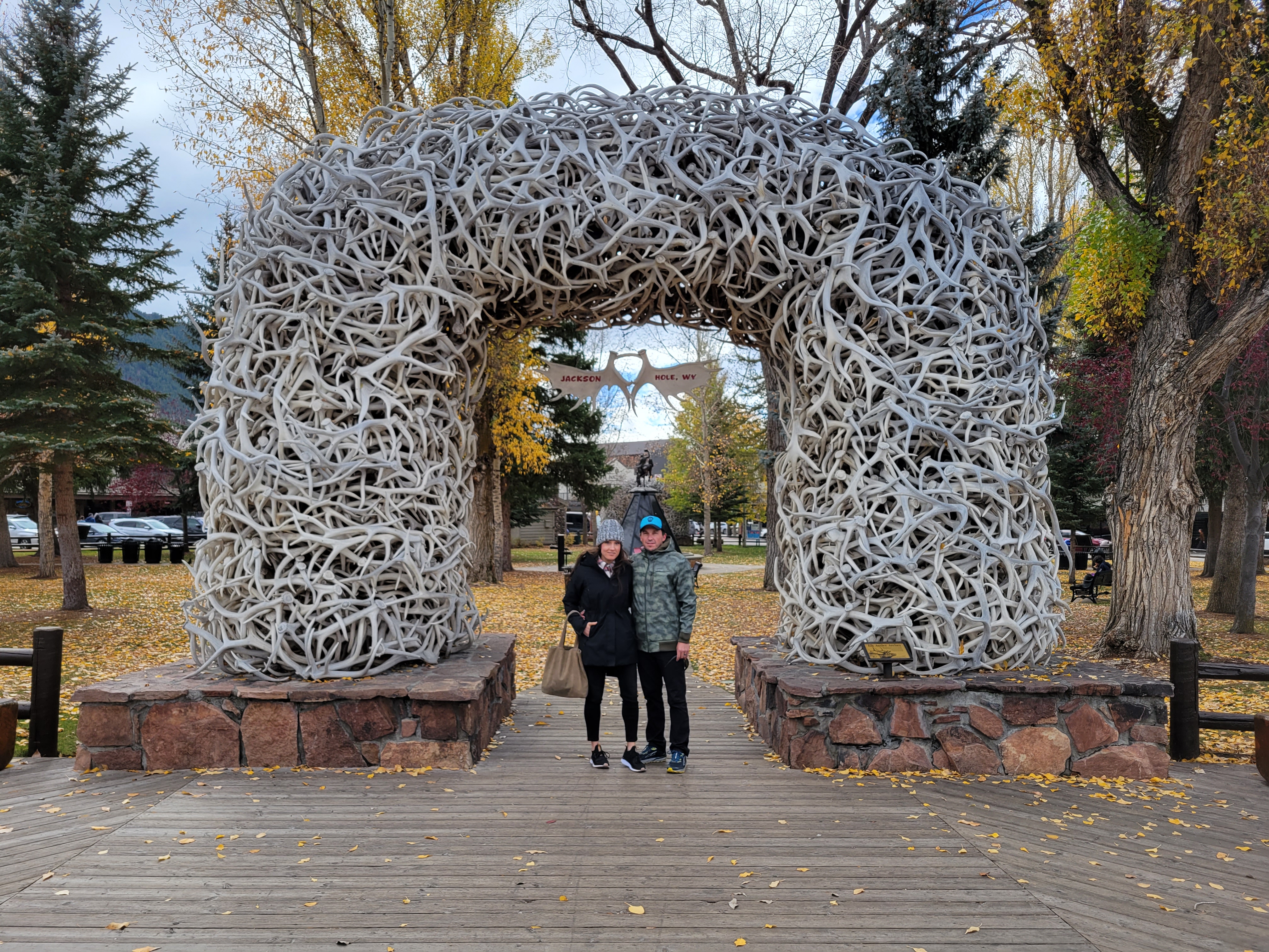 Jackson Hole Wyoming antler arch Instagram photo spot tourist couple
