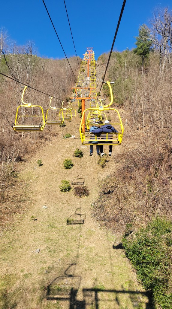 Gatlinburg SkyLift yelllow chair lift in Tennessee Smoky Mountains