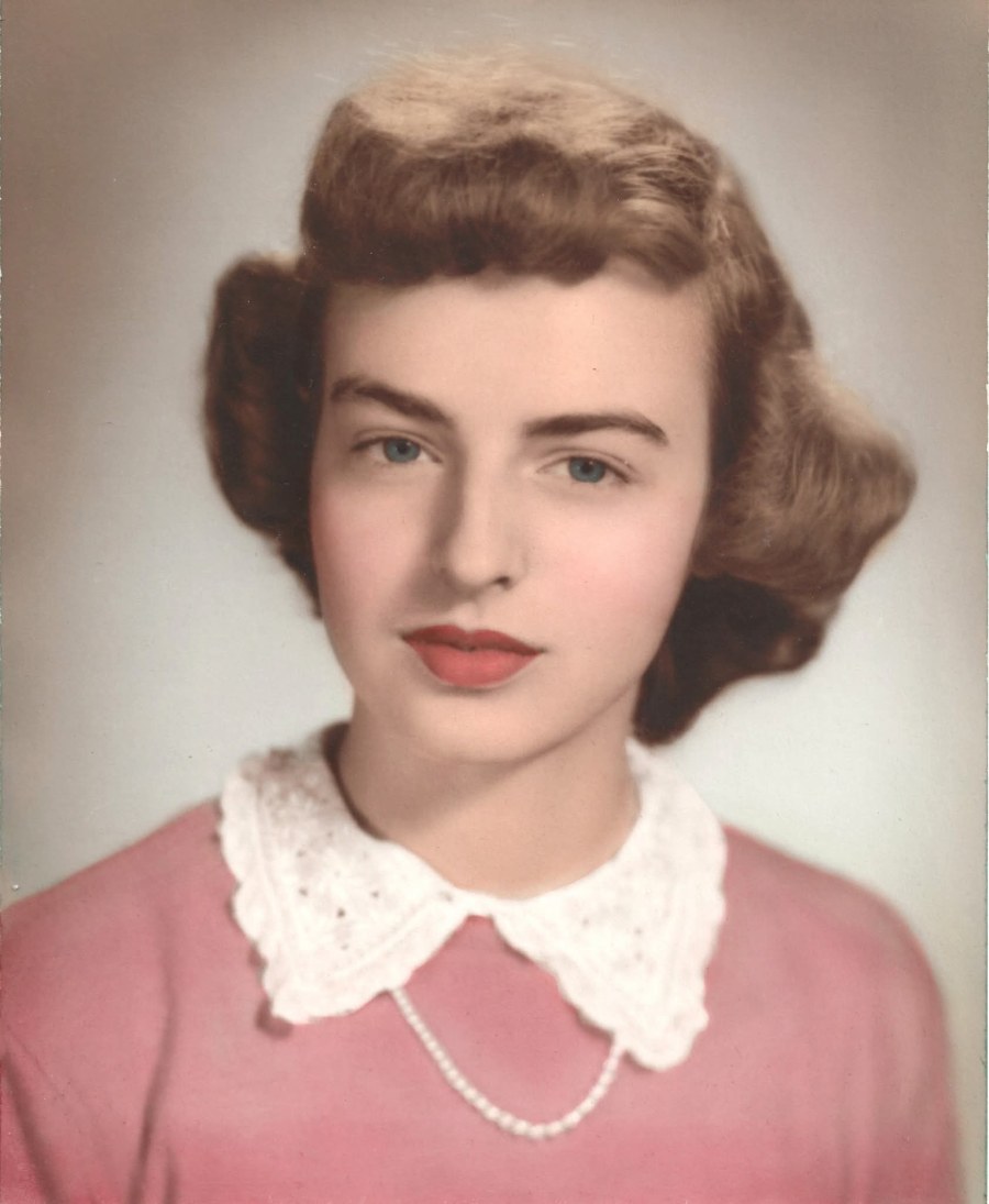 1940s photo of a woman