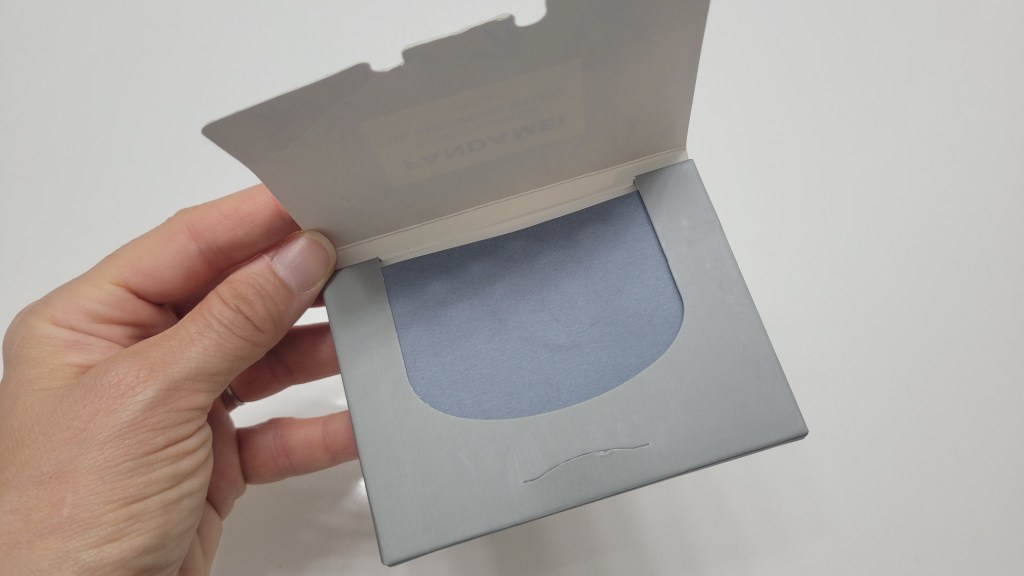 Oil absorbing face blotting sheets